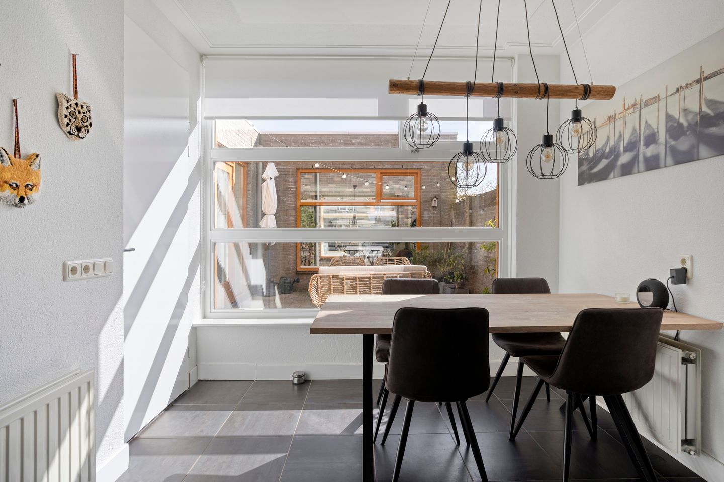 Photo 10 of Huygensstraat 7