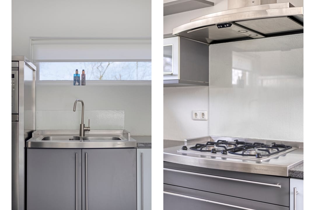 Photo 11 of Huygensstraat 7