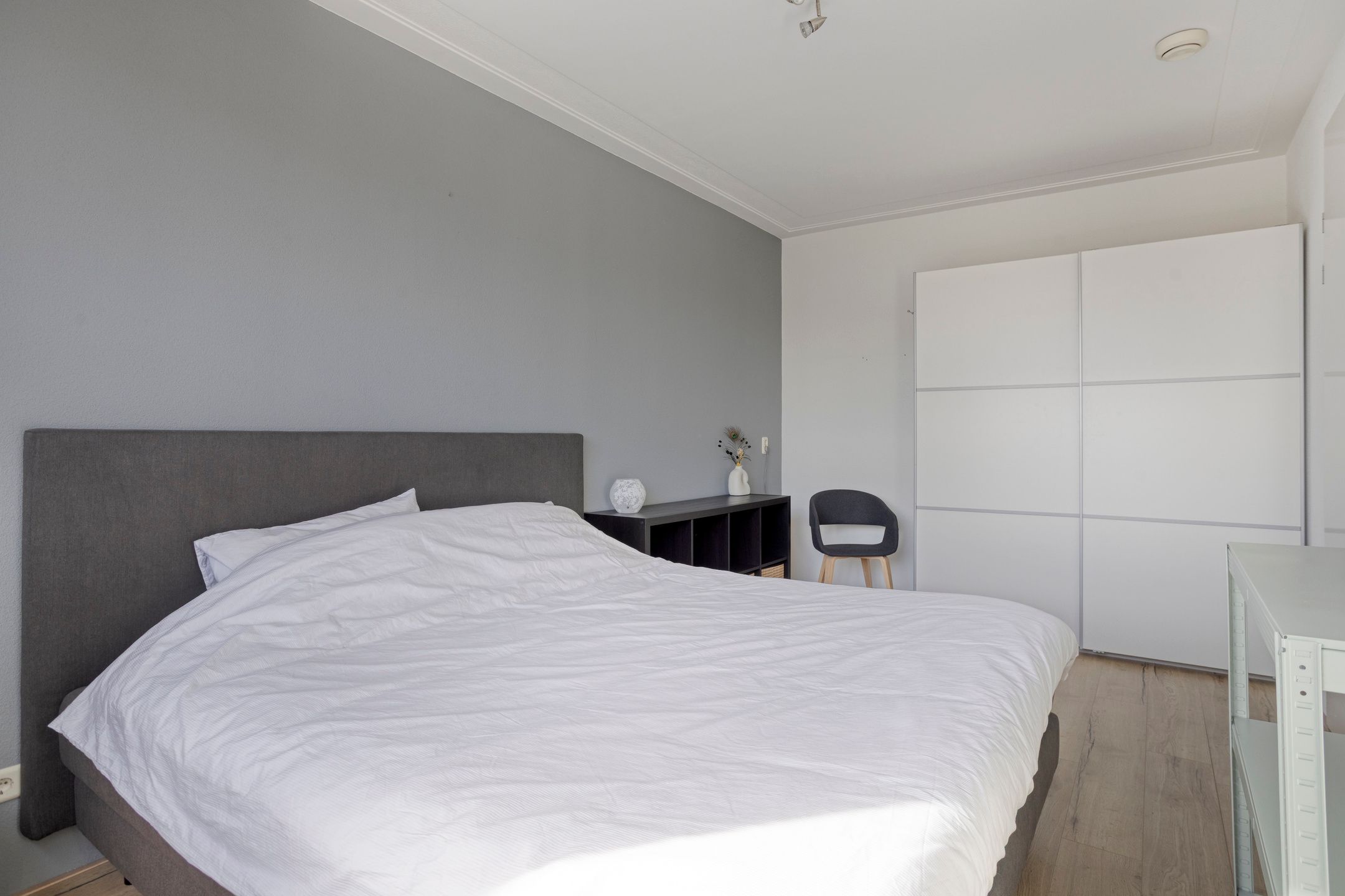 Photo 15 of Huygensstraat 7