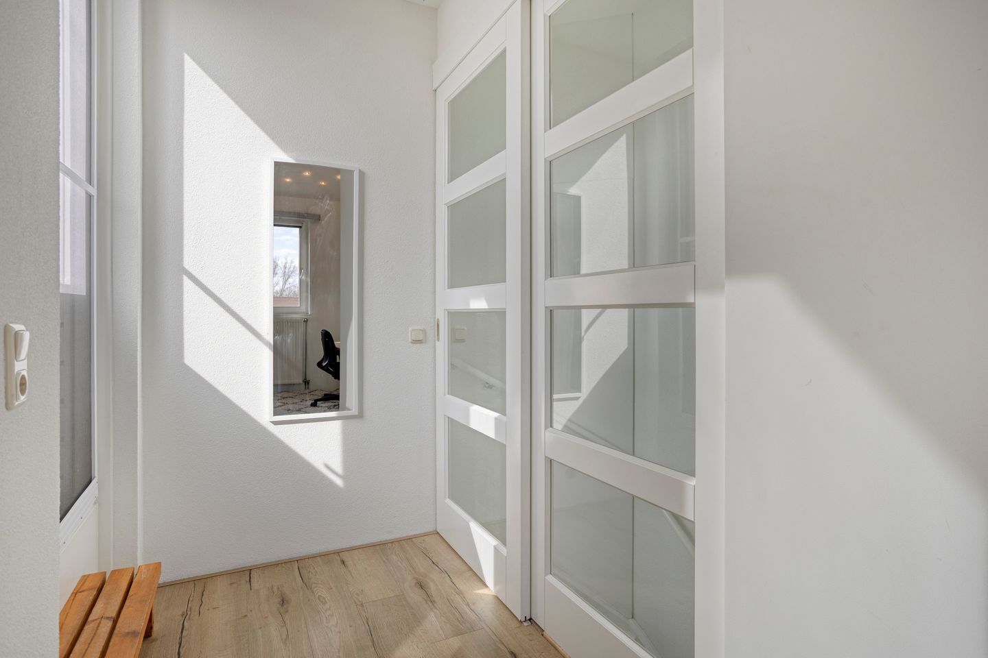 Photo 19 of Huygensstraat 7