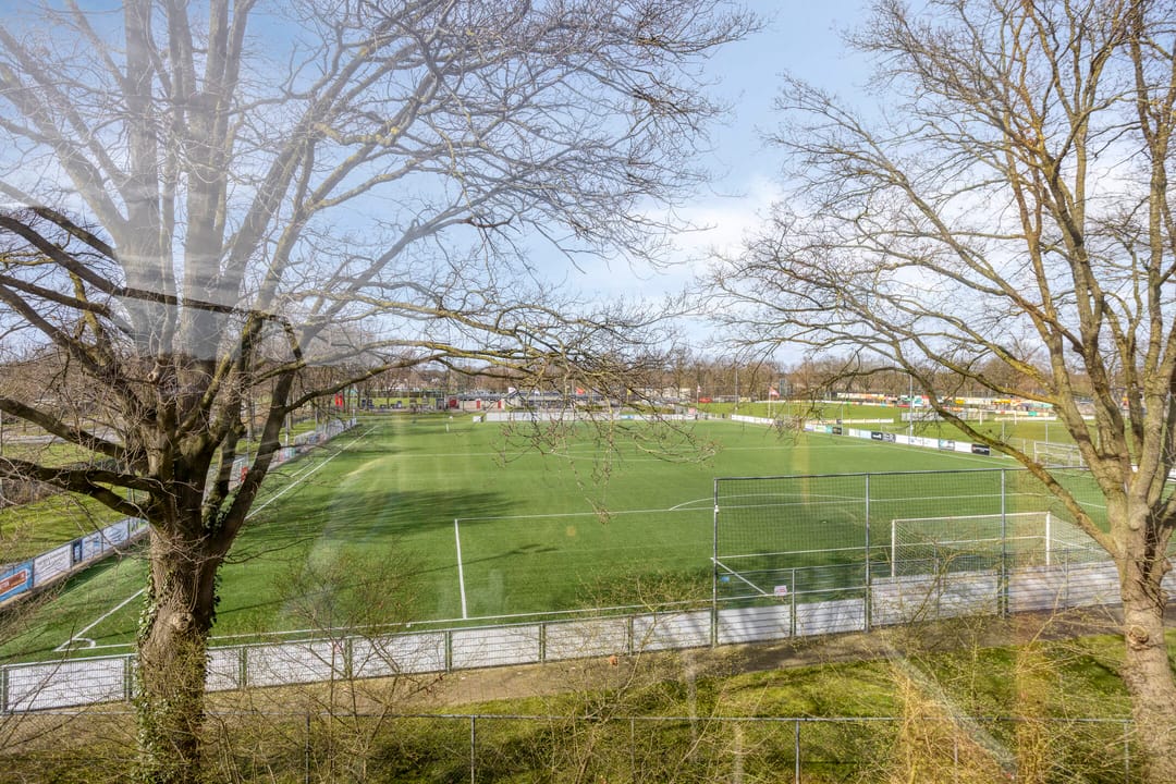 Photo 22 of Huygensstraat 7