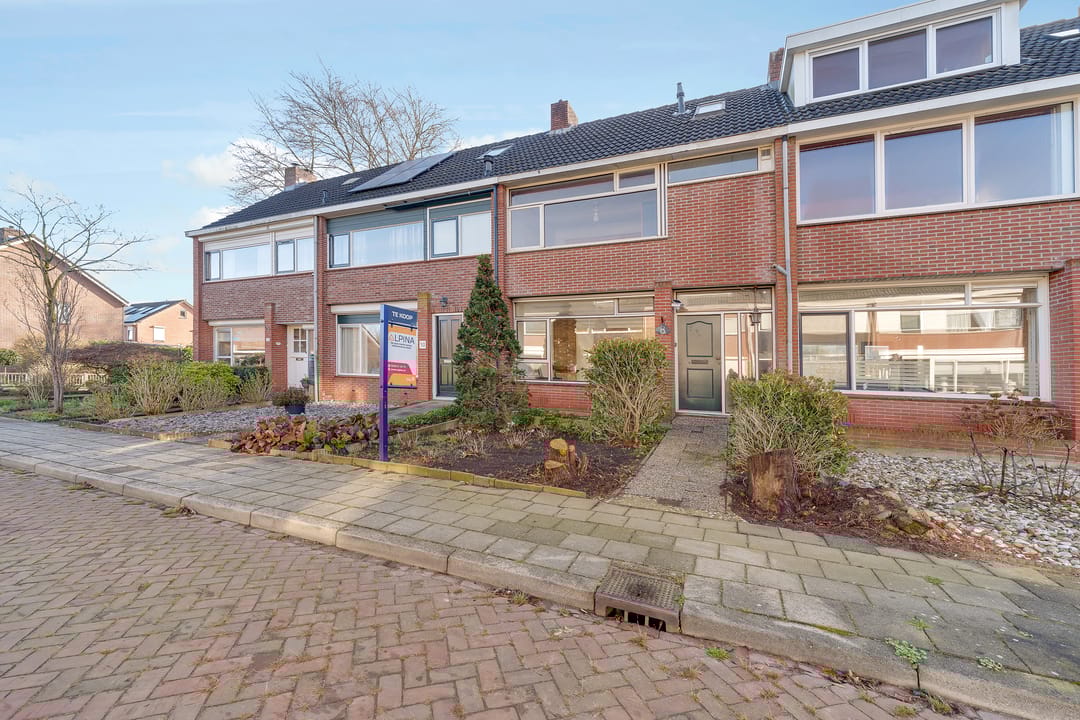 Foto 32 van Waalstraat 8