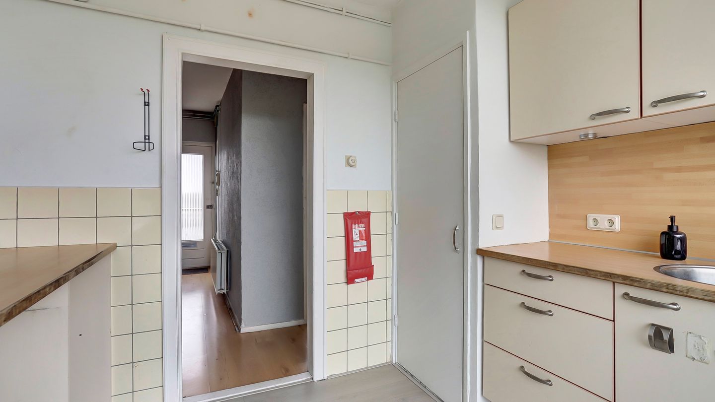 Photo 10 of Vincent van Goghplein 48