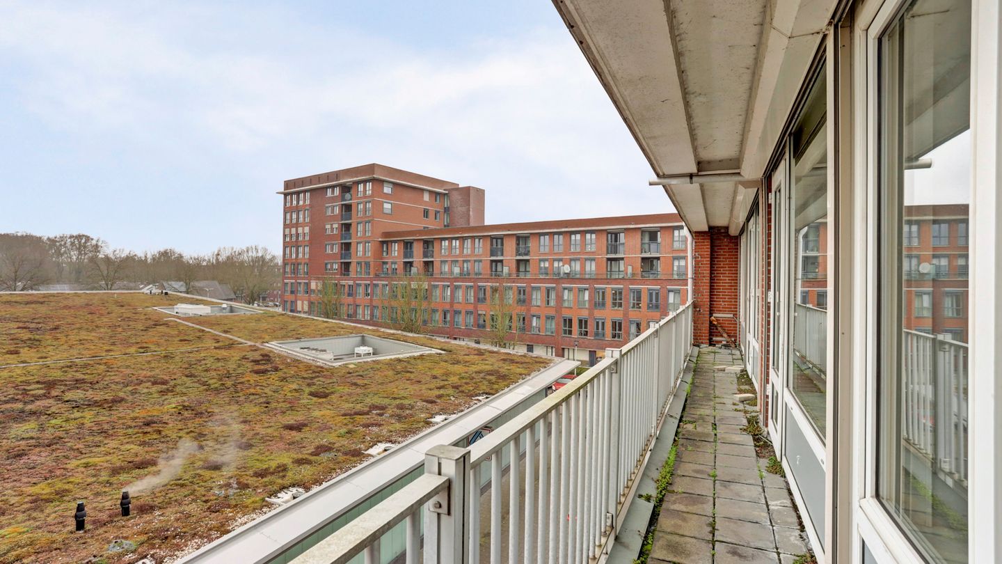 Photo 19 of Vincent van Goghplein 48