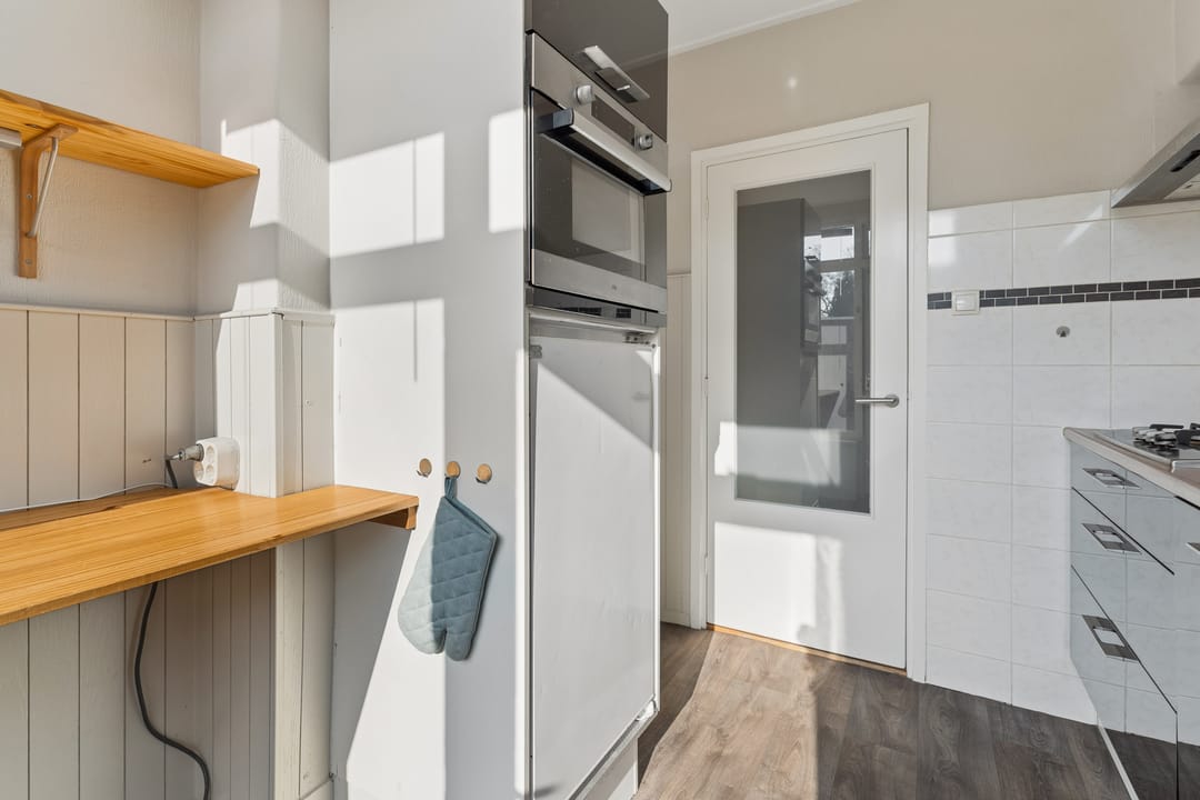 Spacious and practical family home with 4 bedrooms in green Nijmegen Hatert location — 13