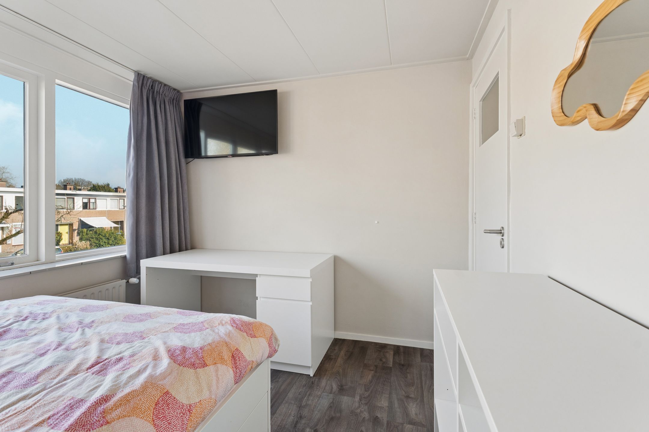 Spacious and practical family home with 4 bedrooms in green Nijmegen Hatert location — 21