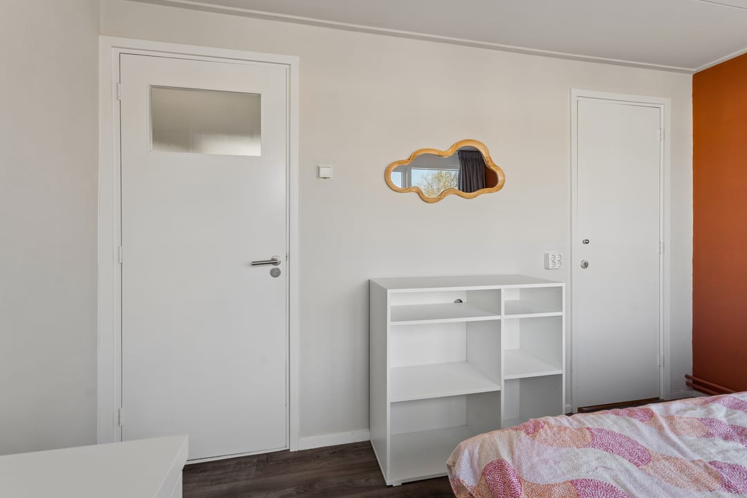 Spacious and practical family home with 4 bedrooms in green Nijmegen Hatert location — 22