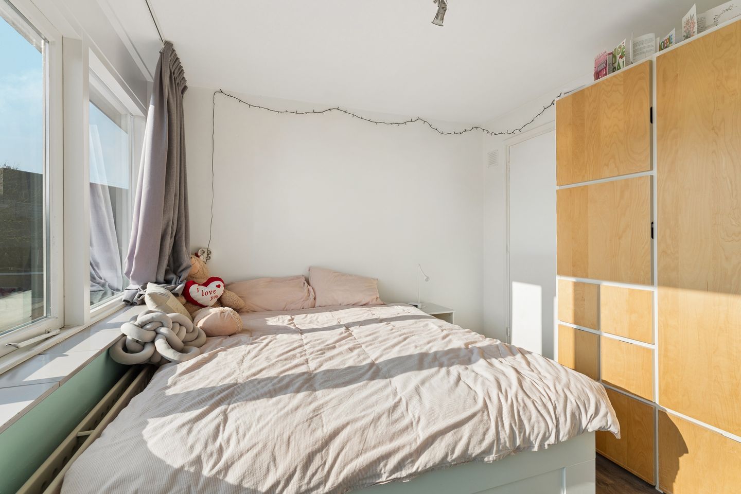 Spacious and practical family home with 4 bedrooms in green Nijmegen Hatert location — 25