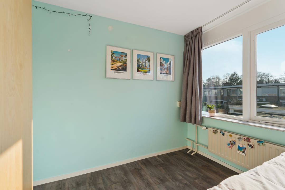 Spacious and practical family home with 4 bedrooms in green Nijmegen Hatert location — 26