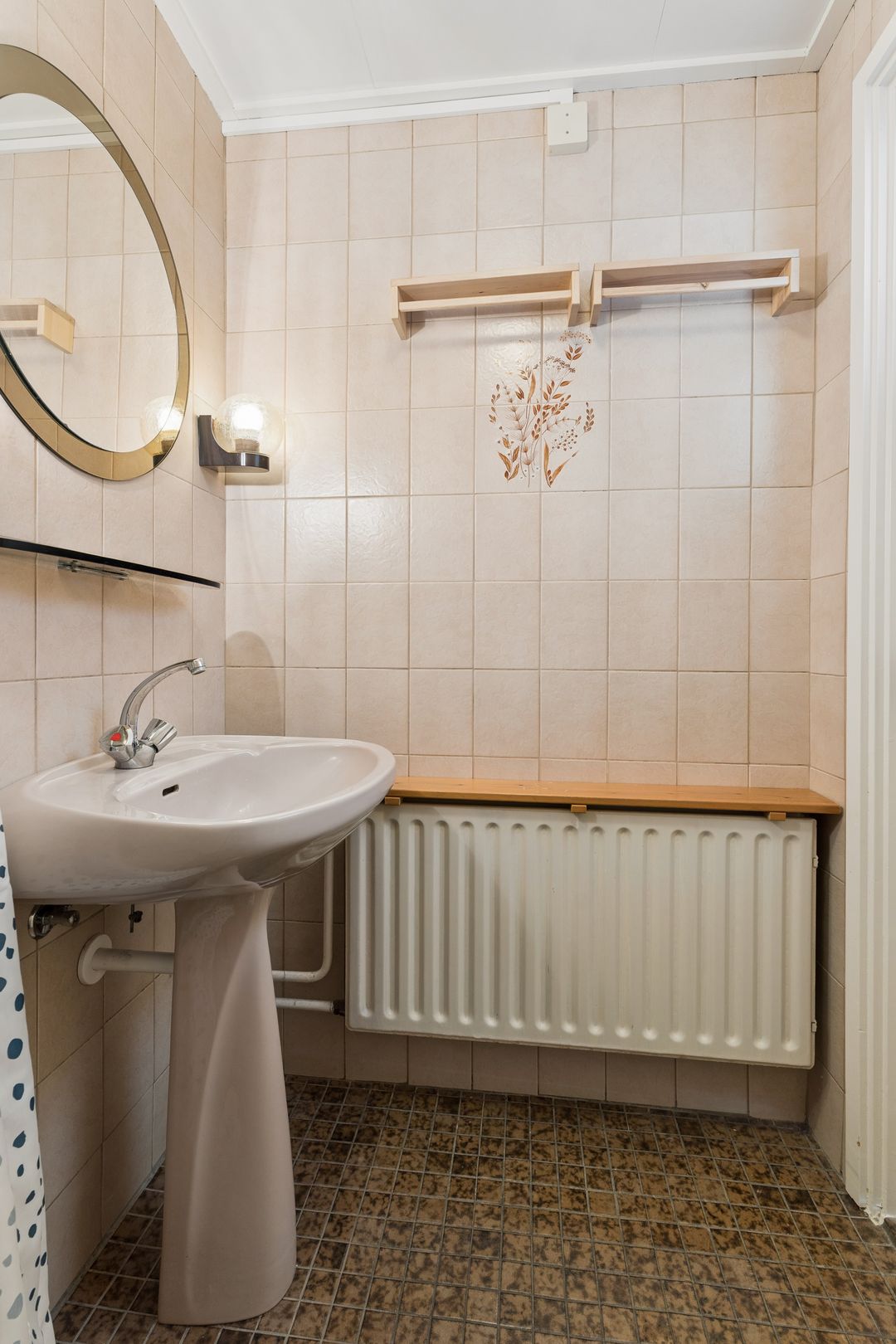 Spacious and practical family home with 4 bedrooms in green Nijmegen Hatert location — 31