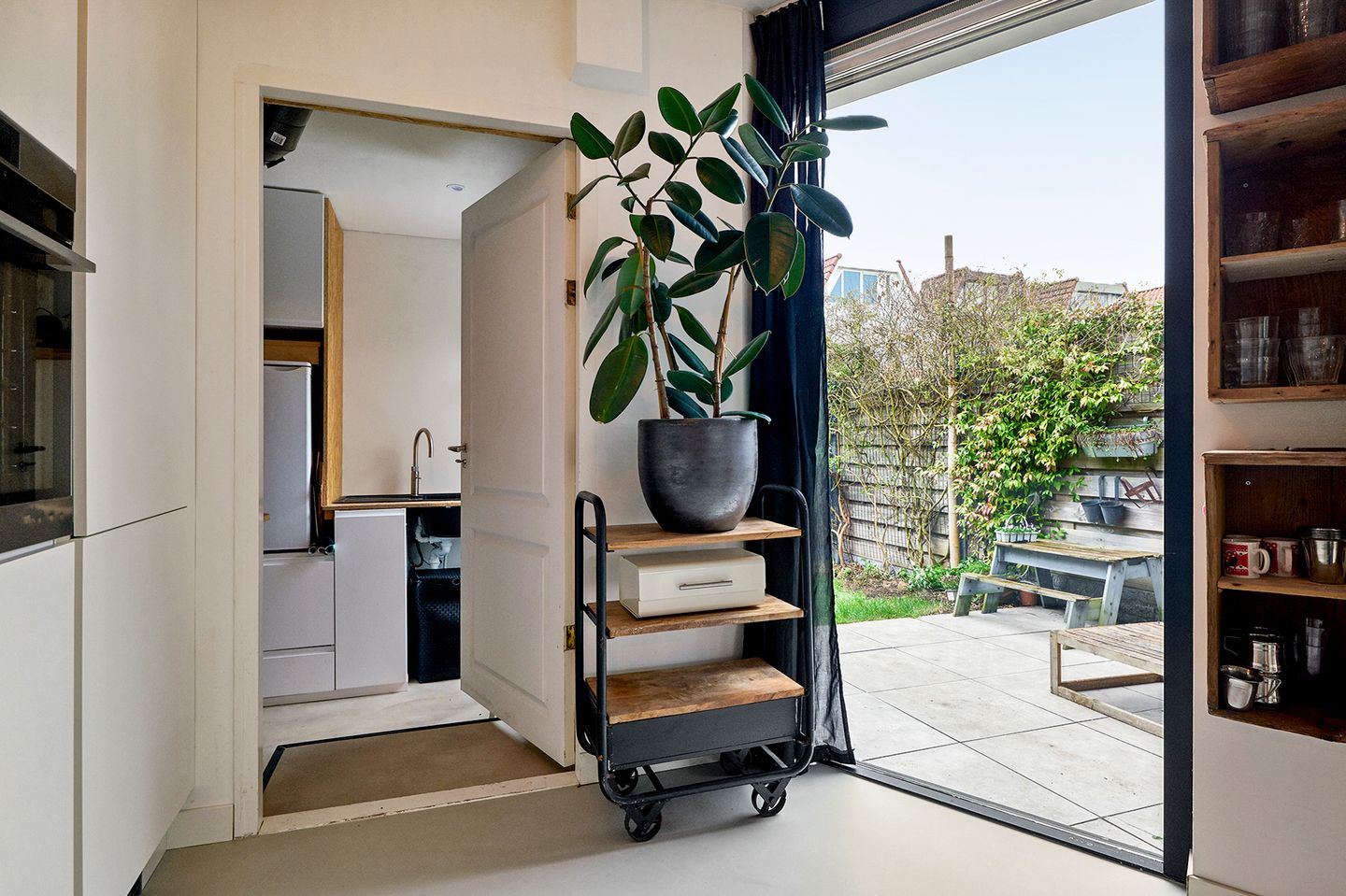 Photo 20 of Cornelis Roosstraat 12