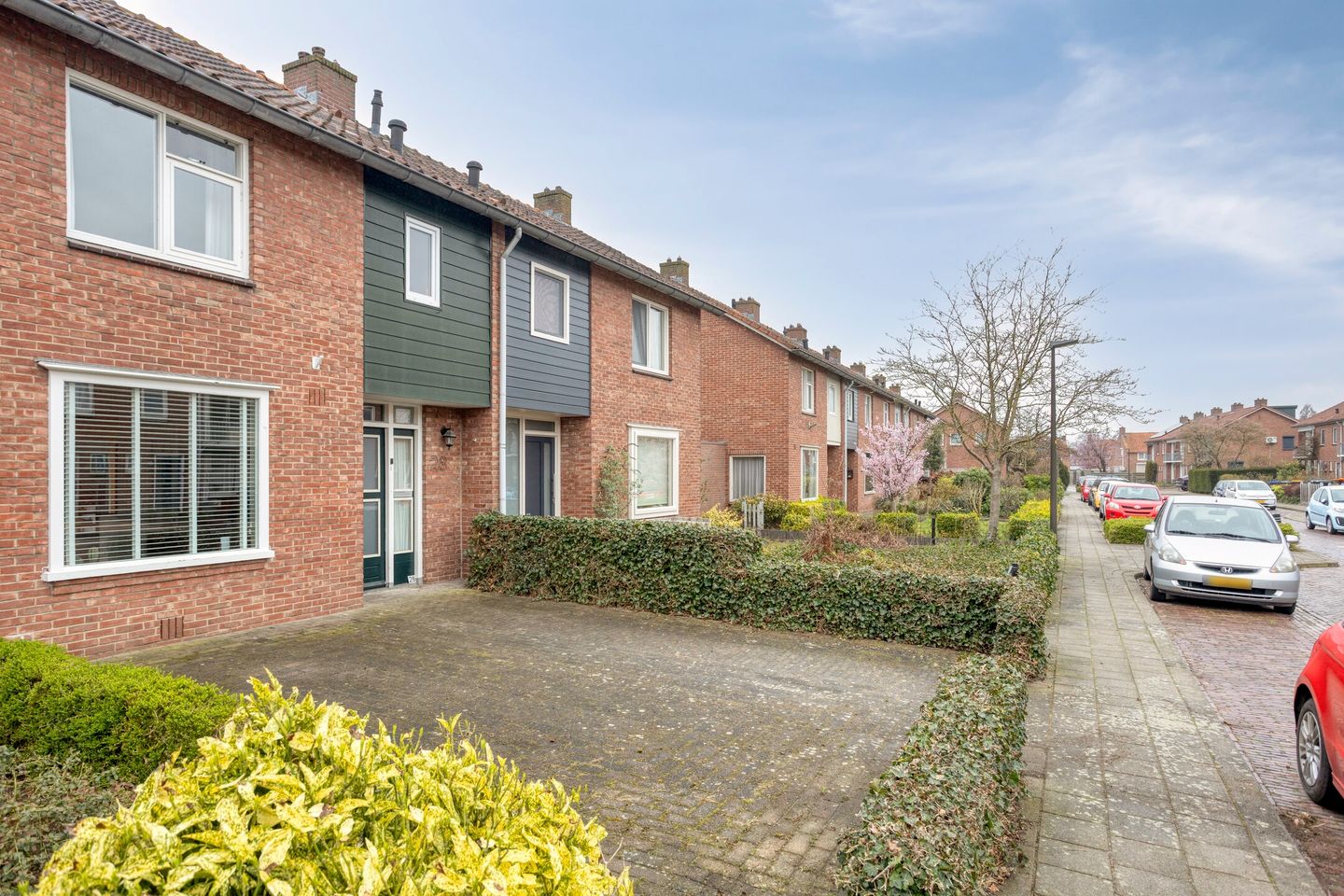 Photo 4 of Elzenstraat 28