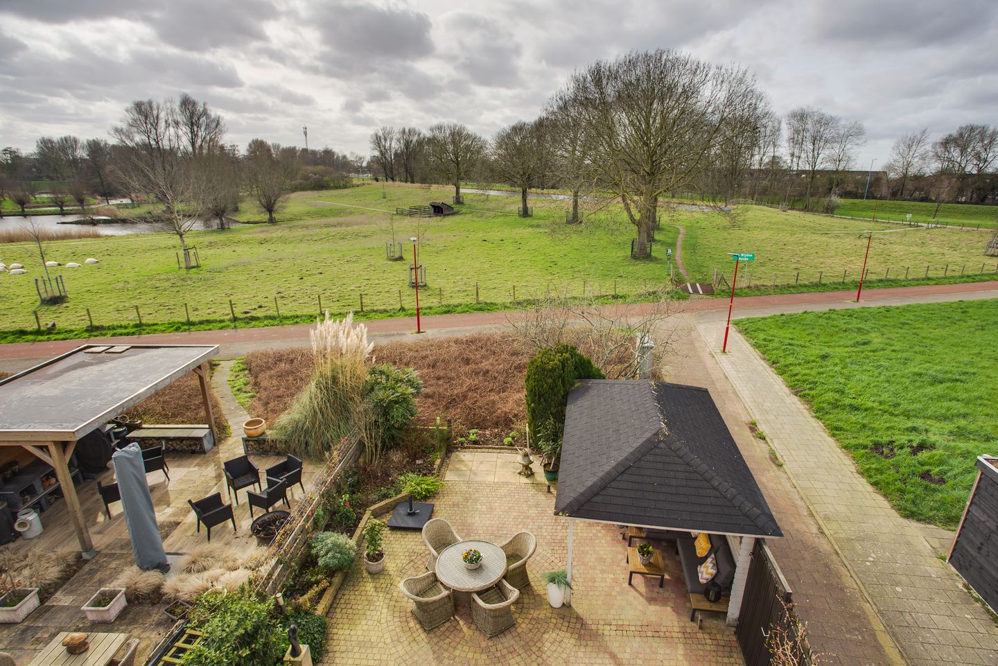 Photo 44 of Ponyweide 98