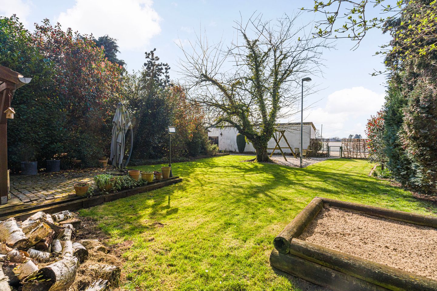 Foto 34 van Kalkarer Str. 325