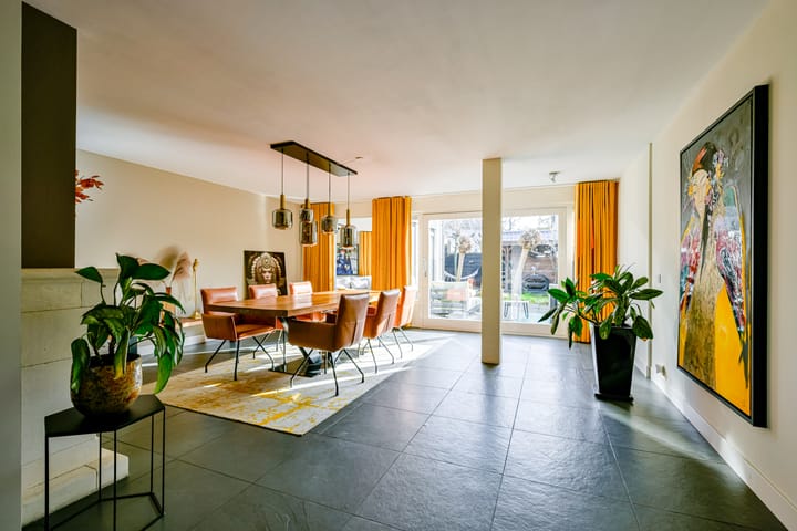 Photo 3 of Zwarte Dolfijn 27