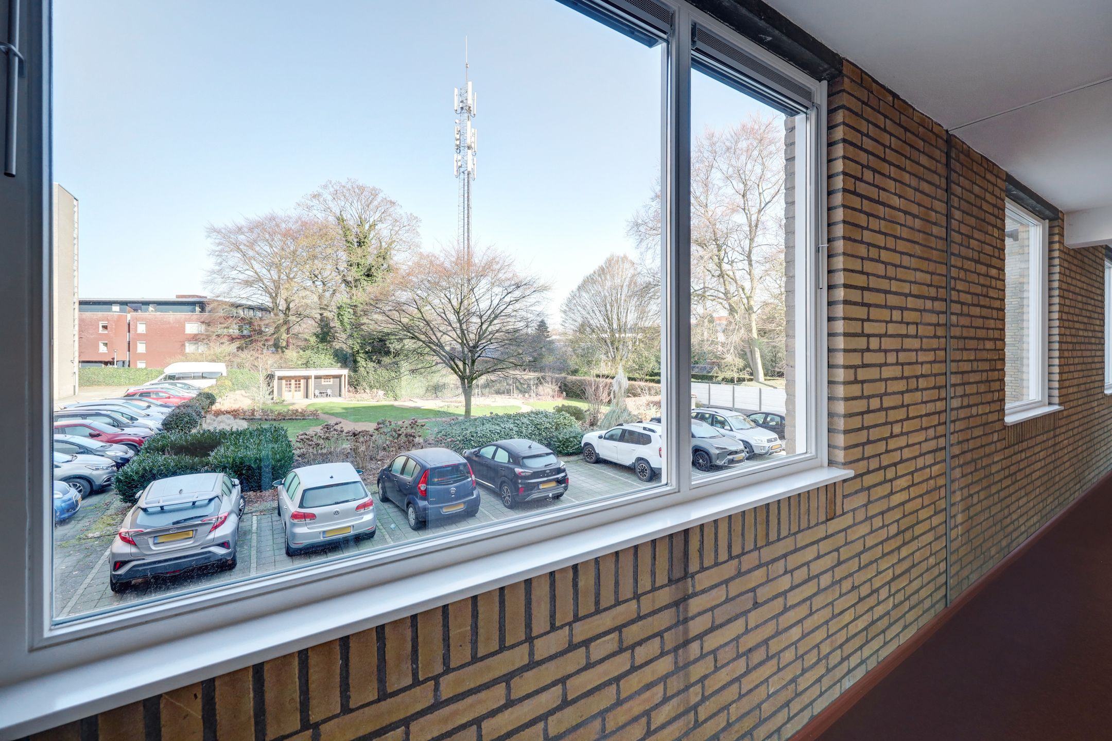 Modern apartment with balcony in the center of Dongen — 12