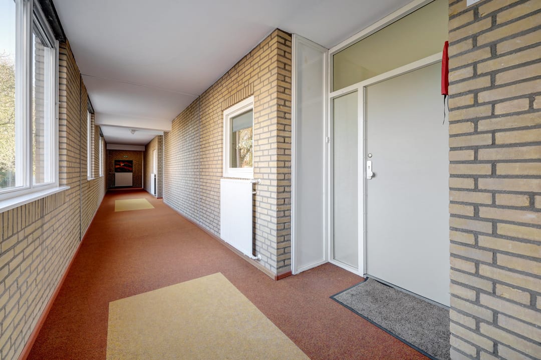 Modern apartment with balcony in the center of Dongen — 13