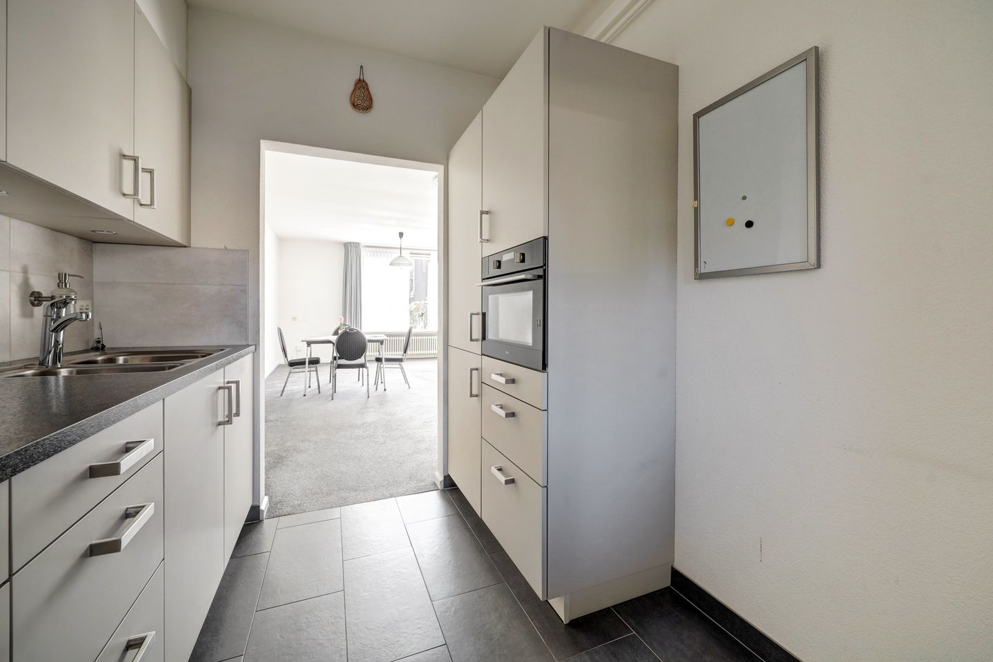 Modern apartment with balcony in the center of Dongen — 25