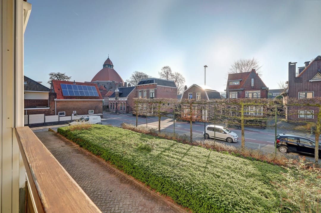Modern apartment with balcony in the center of Dongen — 47