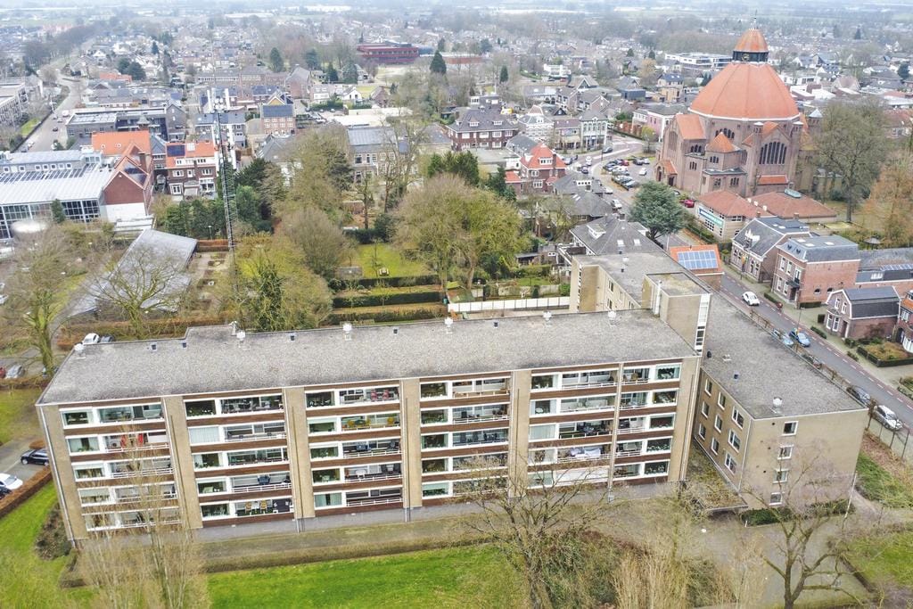 Modern apartment with balcony in the center of Dongen — 50