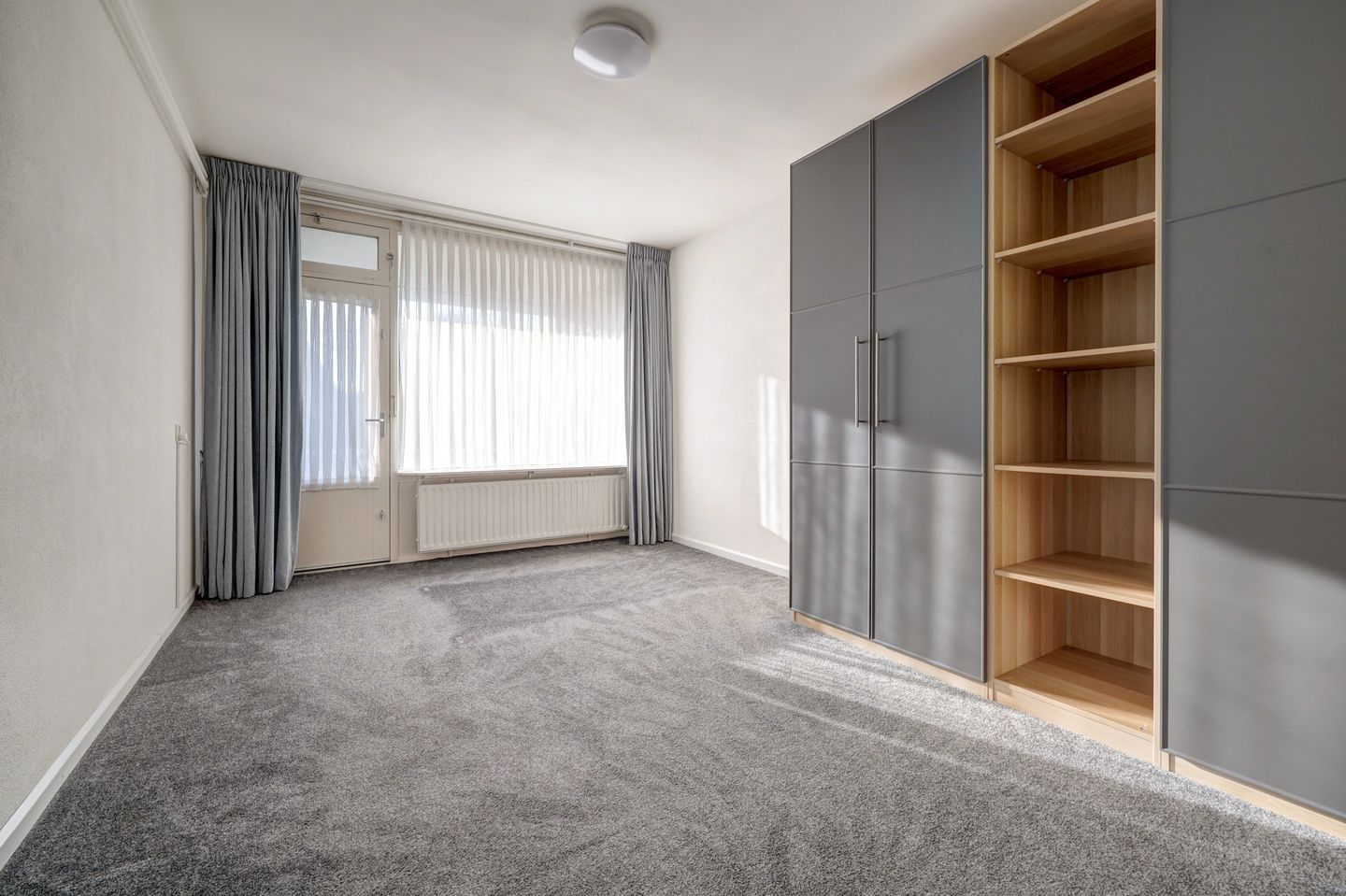 Modern apartment with balcony in the center of Dongen — 29