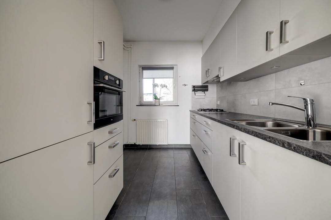 Modern apartment with balcony in the center of Dongen — 23