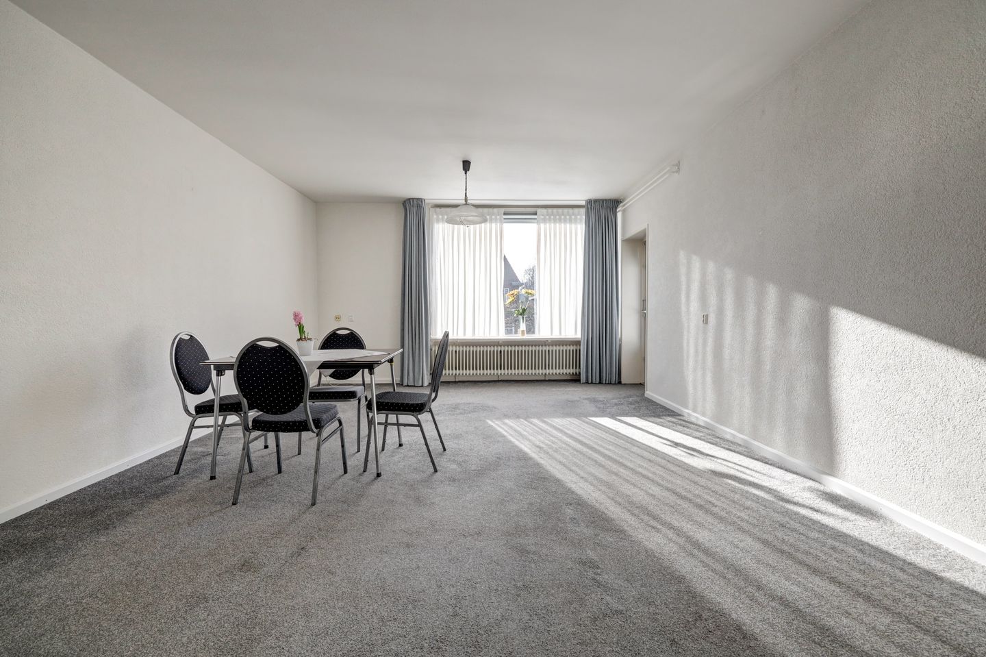 Modern apartment with balcony in the center of Dongen — 19