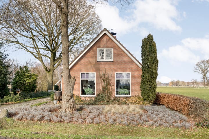 Foto 4 van Oosterhulst 10