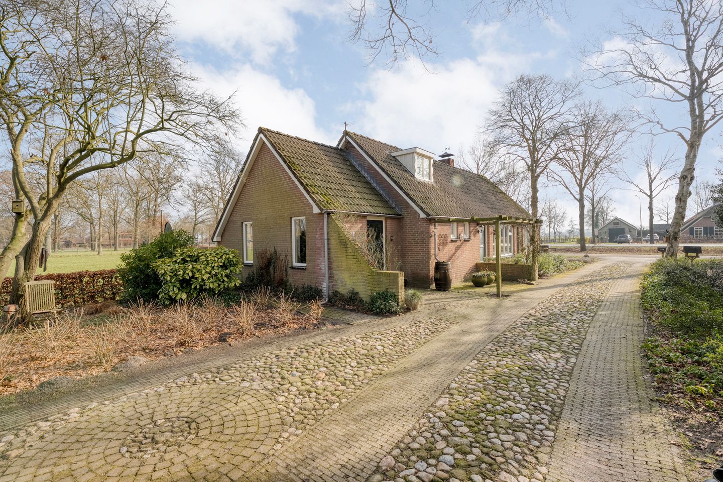 Foto 34 van Oosterhulst 10