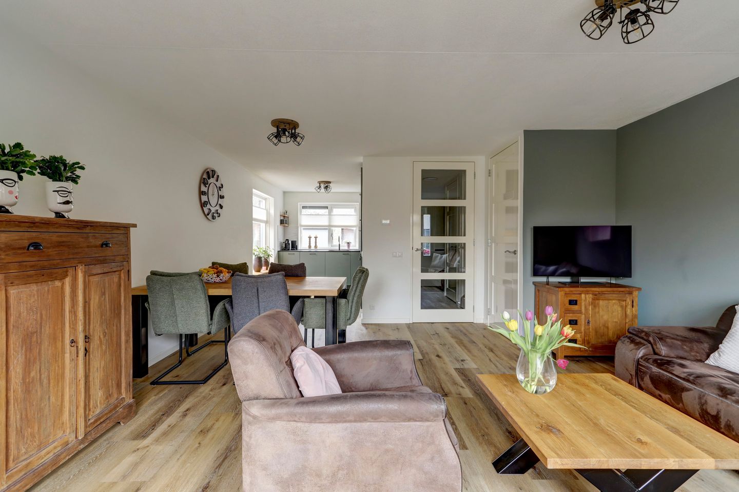 Foto 10 van Aalscholverstraat 26