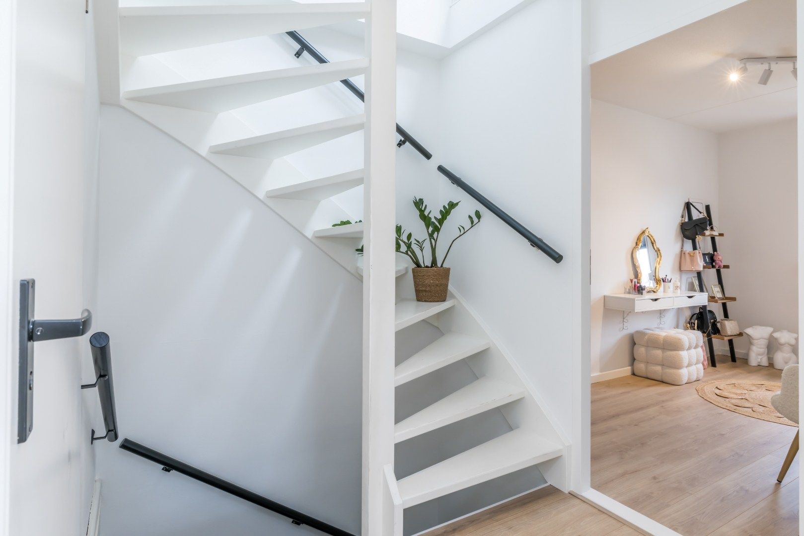 Foto 24 van Lothariusstraat 15