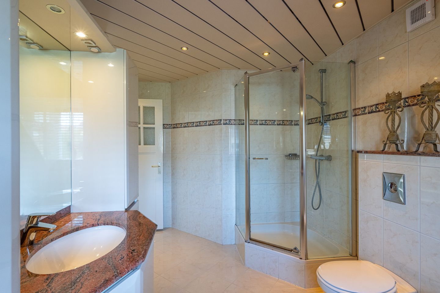 Foto 25 van 's-Gravenzandseweg 141