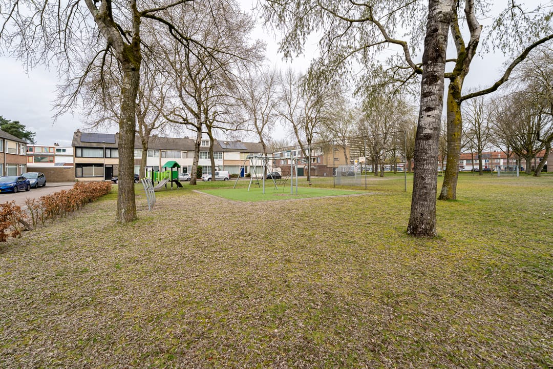 Foto 38 van Vermiljoenstraat 2