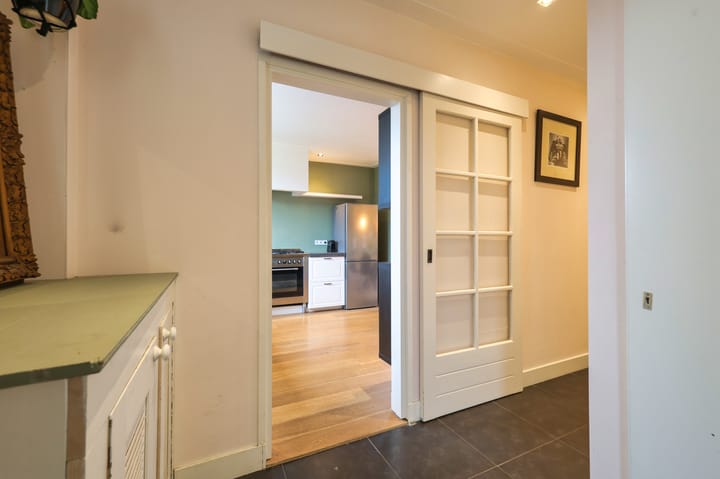 Photo 3 of Van Blaaderenweg 15-A