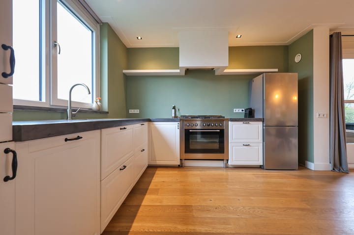 Photo 4 of Van Blaaderenweg 15-A