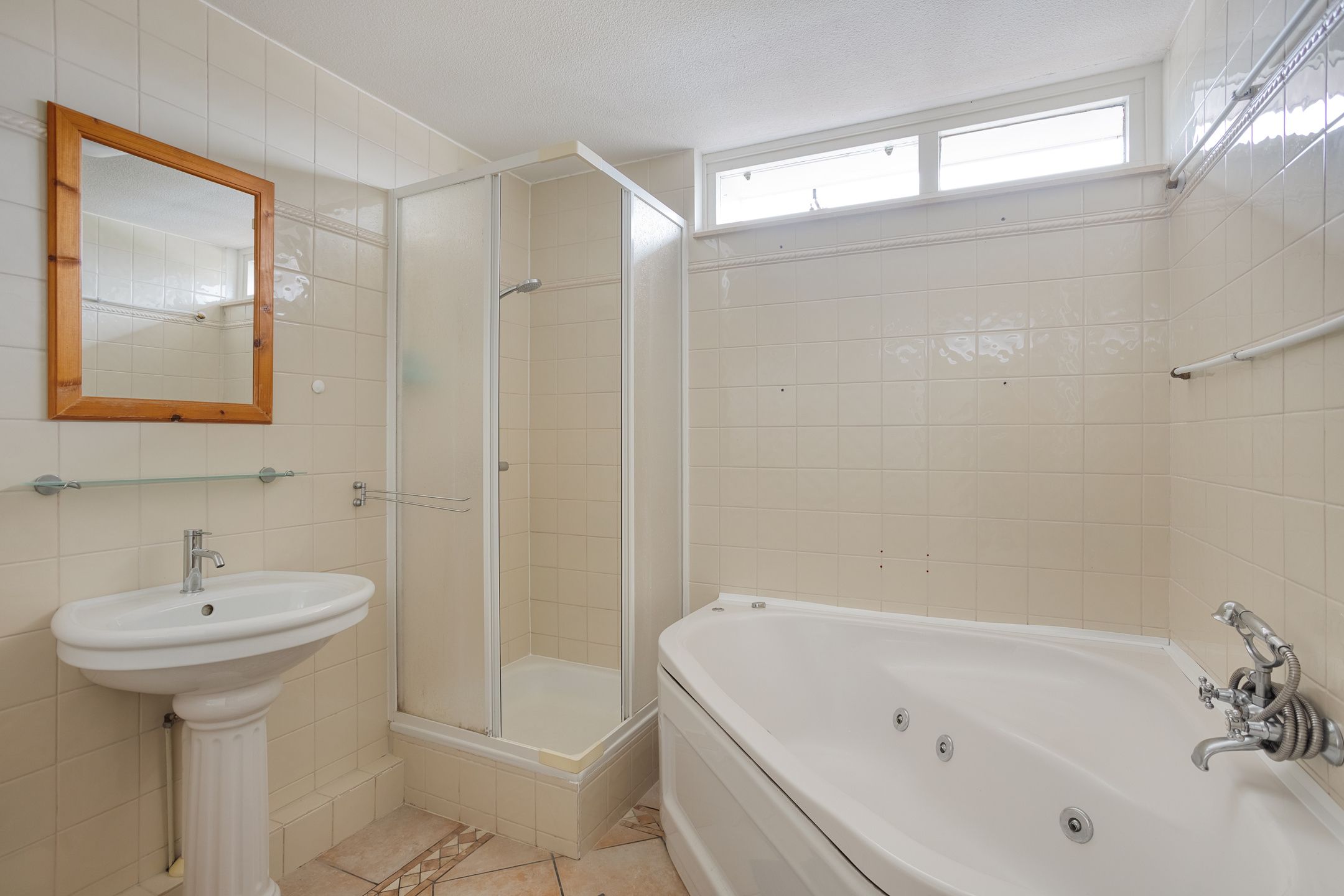 Spacious family home with potential, conservatory and west-facing garden in Lelystad — 22