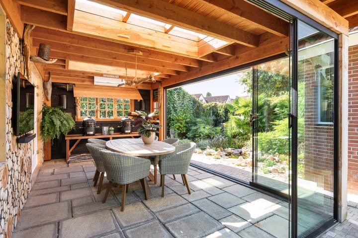 Photo 3 of Emmastraat 9