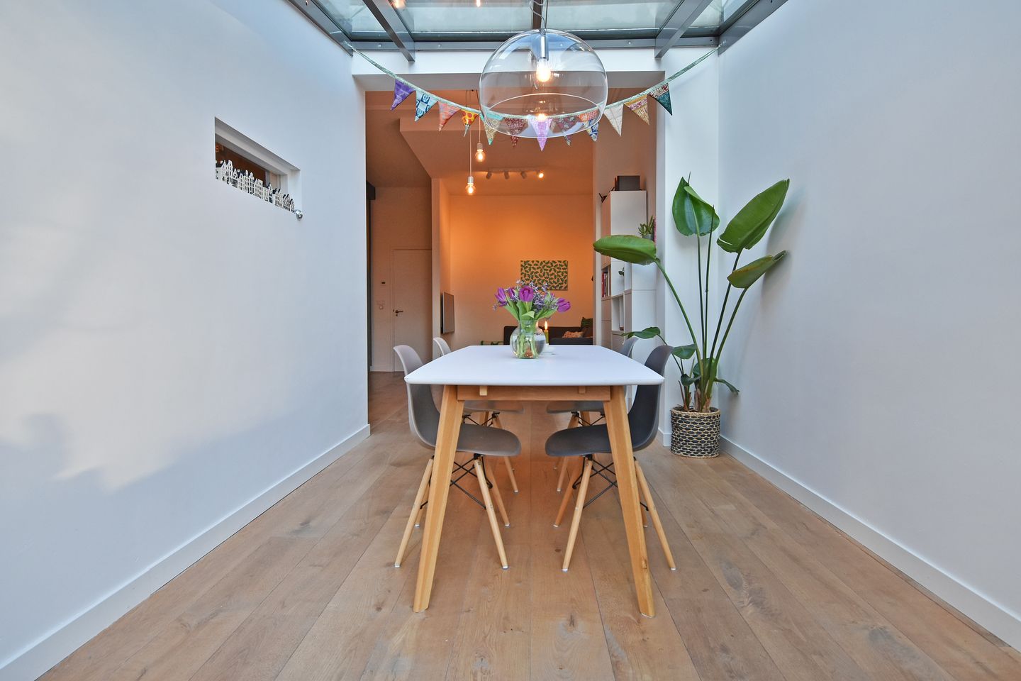 Foto 10 van Weimarstraat 40