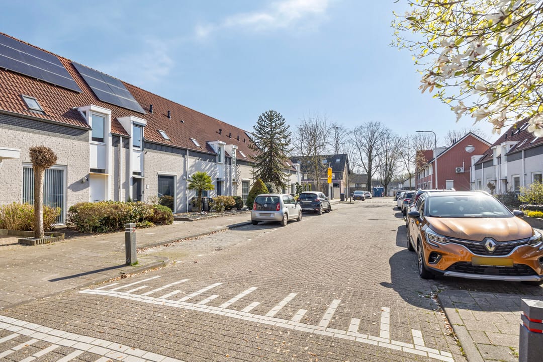 Foto 37 van Etnastraat 4