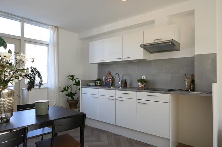 Photo 3 of Isaäk Hoornbeekstraat 54