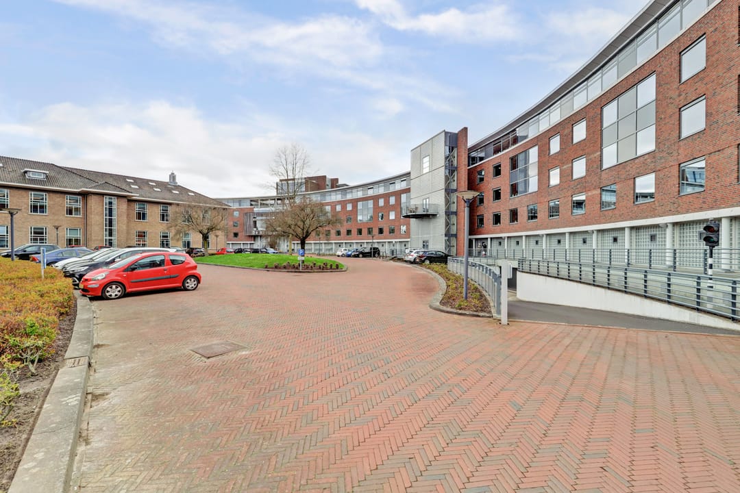 Photo 1 of Hendrika van Tussenbroeklaan 44