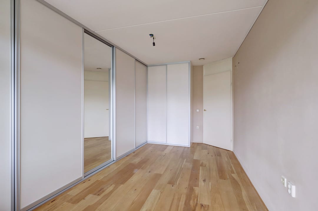 Photo 11 of Hendrika van Tussenbroeklaan 44