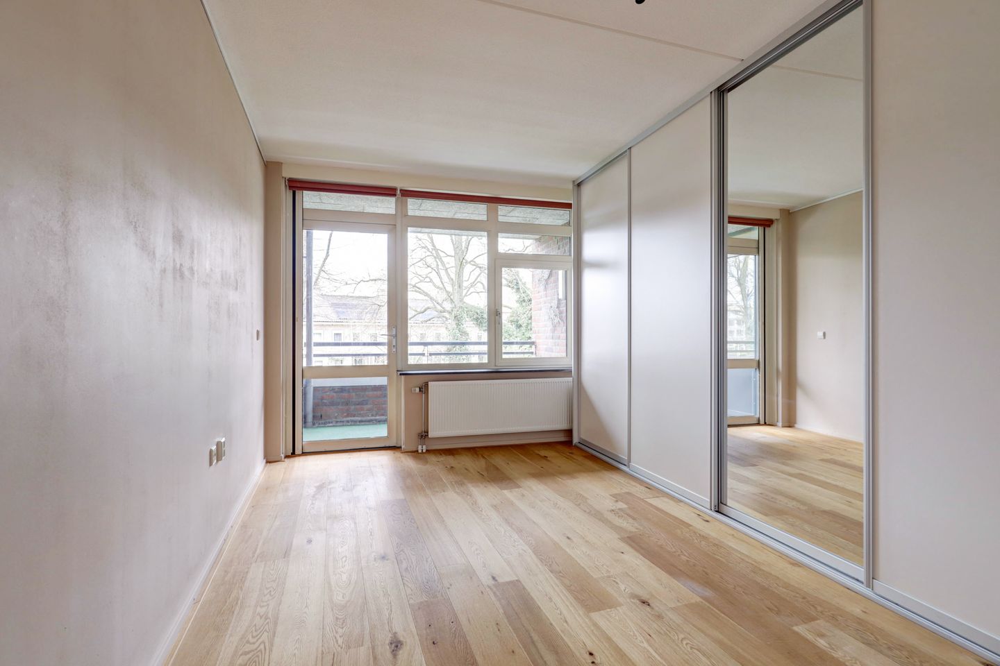 Photo 10 of Hendrika van Tussenbroeklaan 44