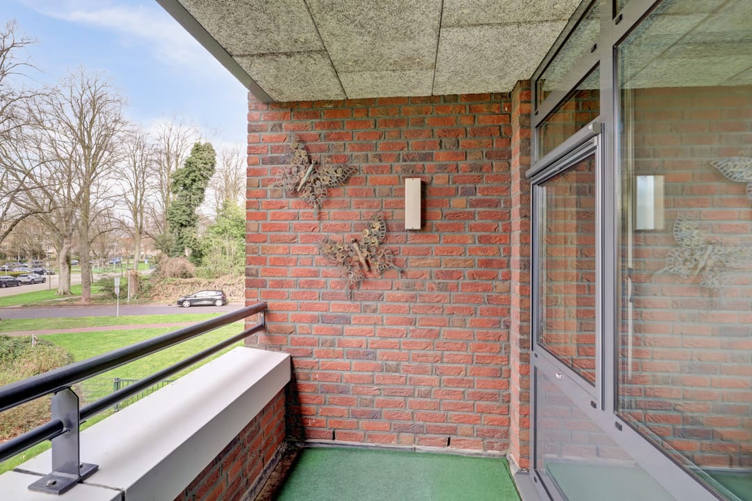 Photo 13 of Hendrika van Tussenbroeklaan 44