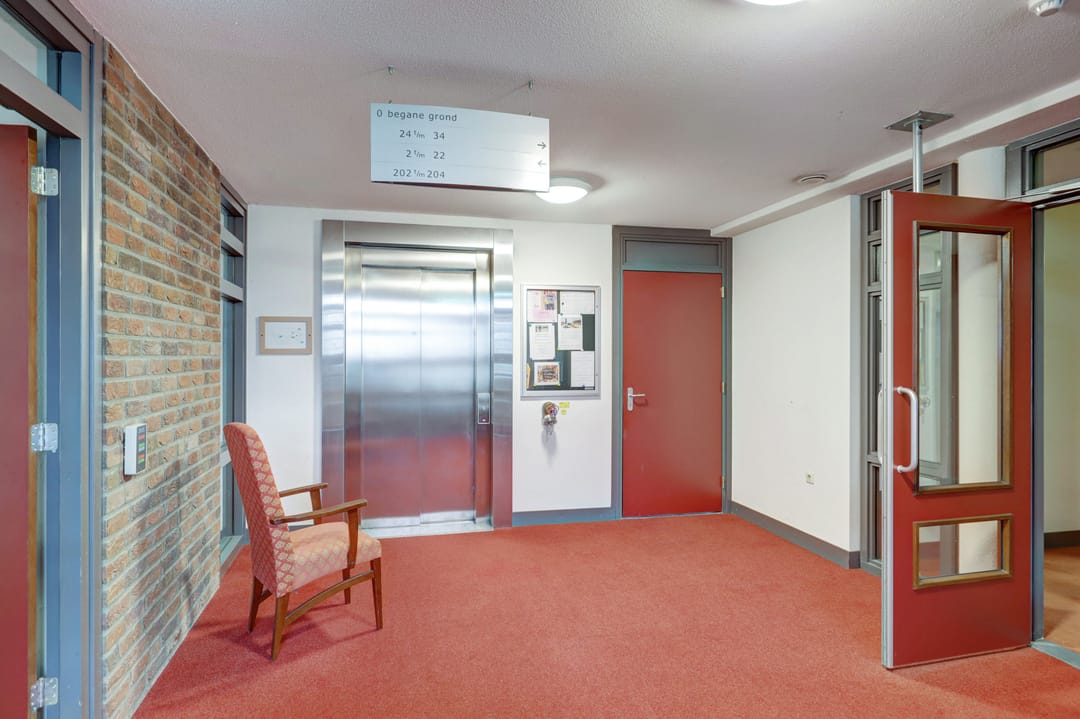 Photo 26 of Hendrika van Tussenbroeklaan 44