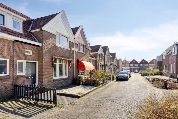 Photo 2 of Hendrik Casimirstraat 3