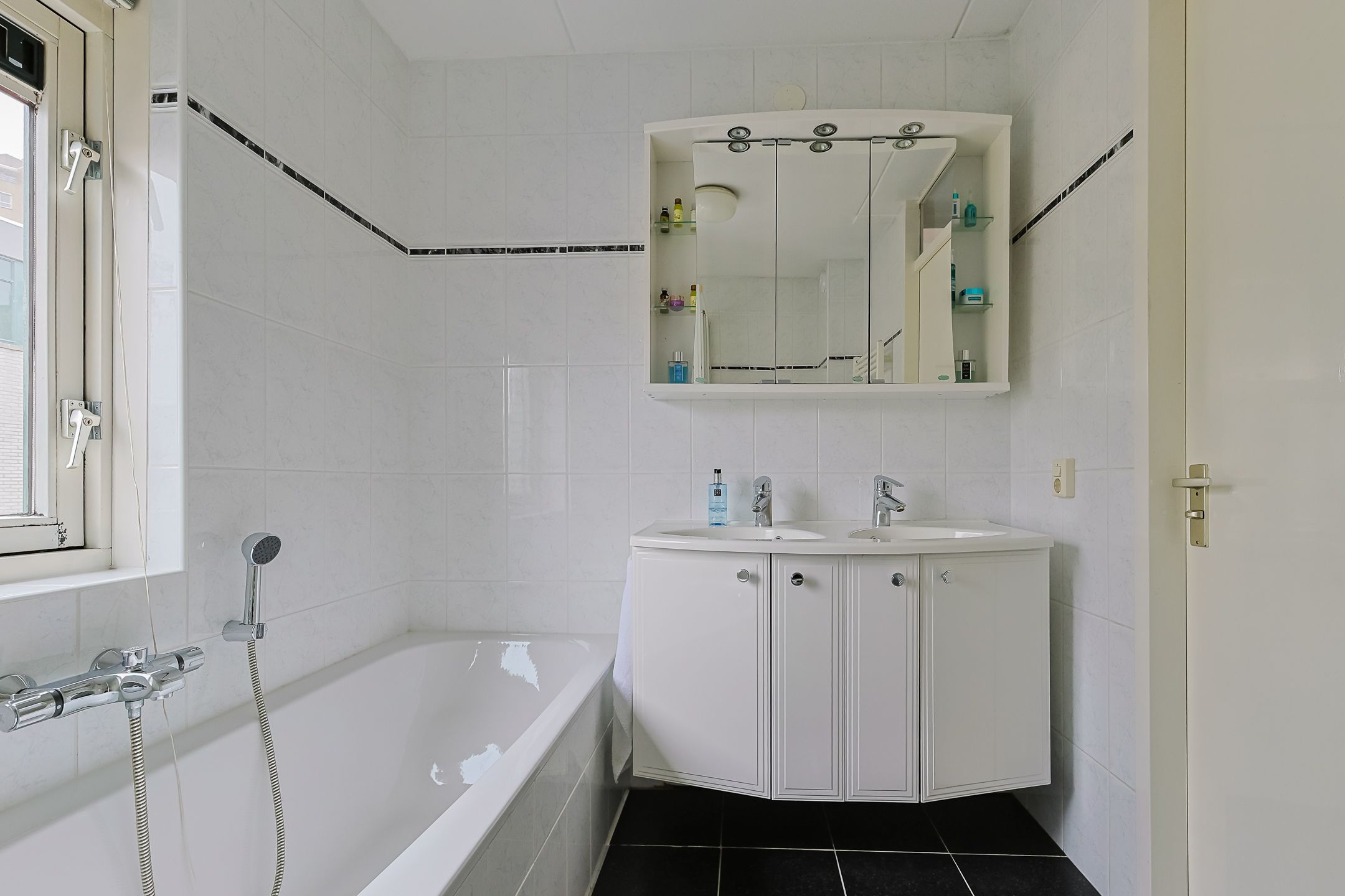 Foto 27 van Harmen Doumastraat 14