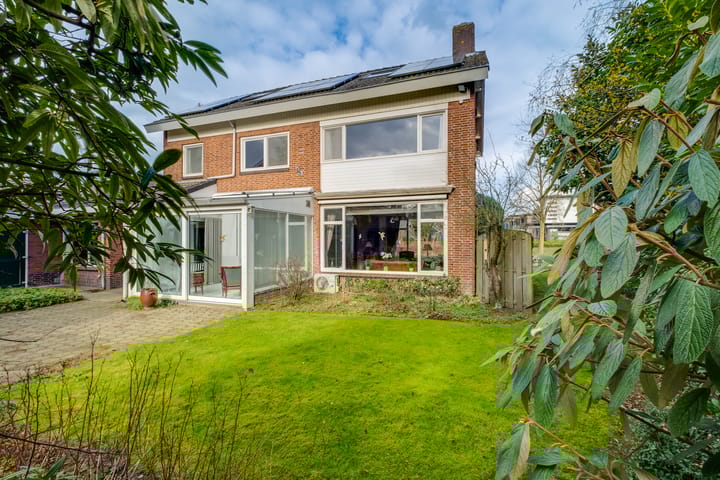 Photo 4 of van Lutterveltplein 2