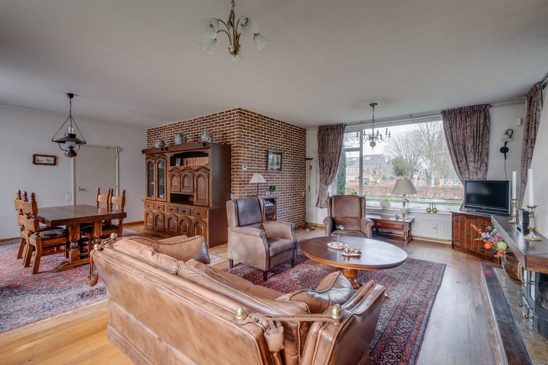 Photo 8 of van Lutterveltplein 2