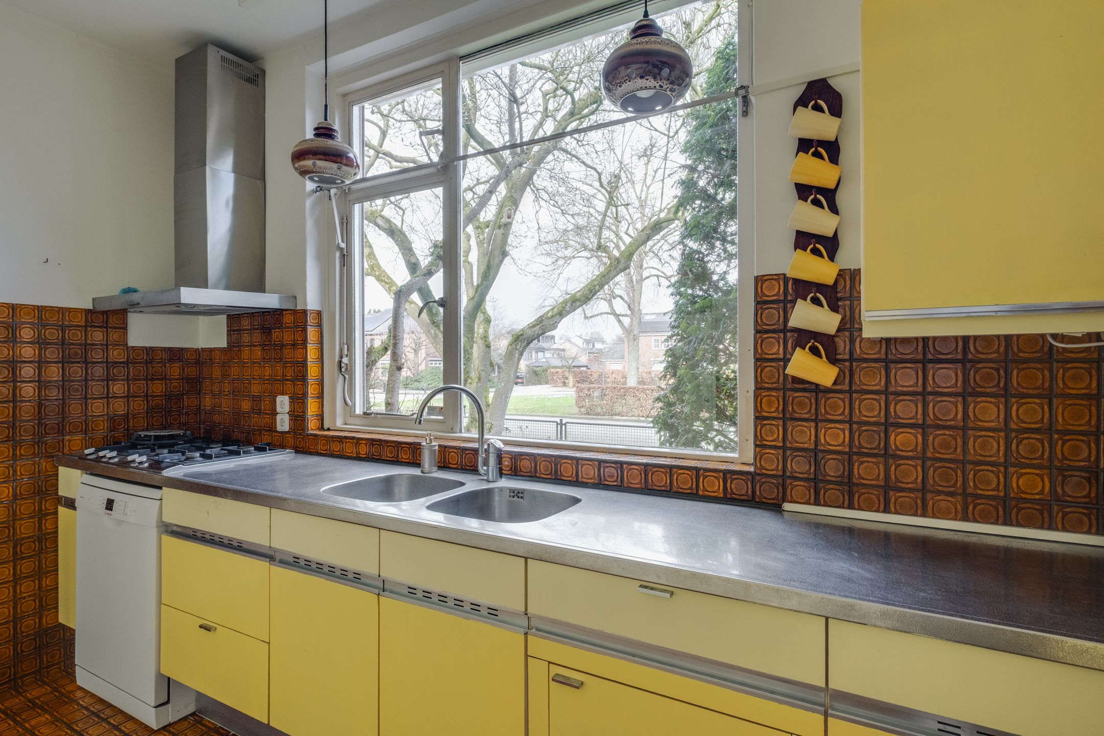 Photo 12 of van Lutterveltplein 2